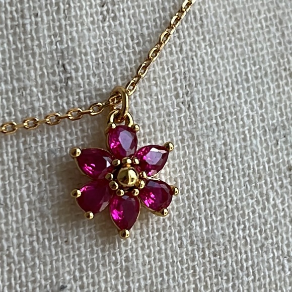 Kate Spade "First Bloom" Mini Pendant Necklace - NWT - Picture 9 of 11